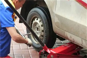 栾川附近拖车24小时服务热线电话